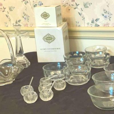 Glassware Featuring Pyrex & More