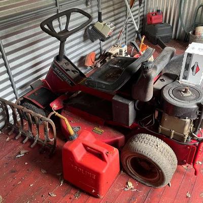 Briggs & Stratton Synchro-Balanced 10HP Riding Lawnmower