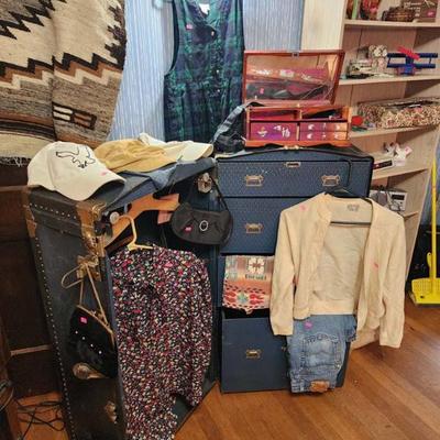 Sale Photo Thumbnail #173