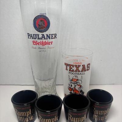 Paulaner Munchen Weissbier Munich Germany Pilsner, 1986 Texas Tumbler & 4 Rumple Minze Shot Glasses