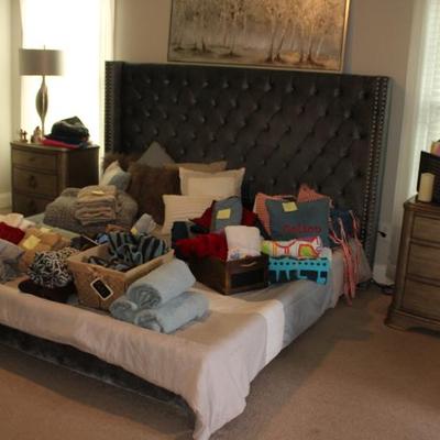 Sale Photo Thumbnail #103