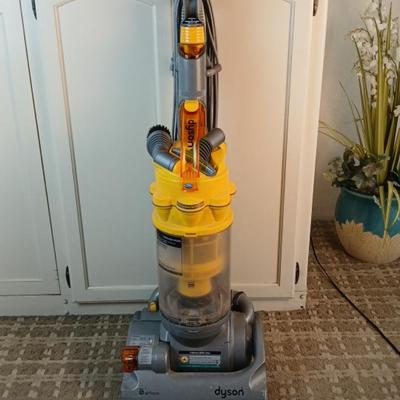 Dyson DC14 Vacuum Cleaner 