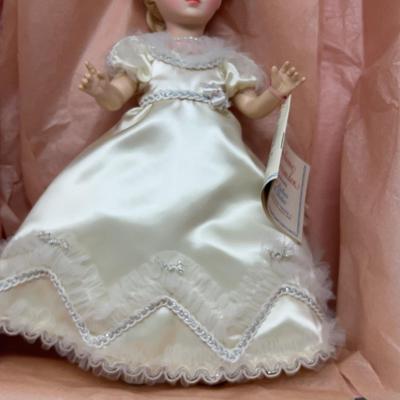 Madame Alexander First Lady Doll Collection - Louisa  Adams