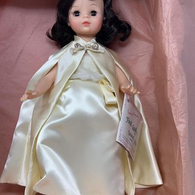 Madame Alexander First Lady Doll Collection - Jacqueline Kennedy