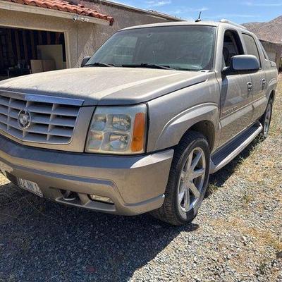 #47 • Cadillac Escalade EXT
