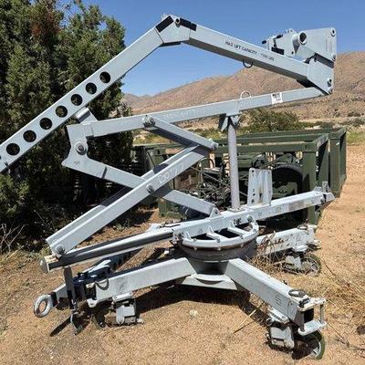 #600 • Aviation Lift
