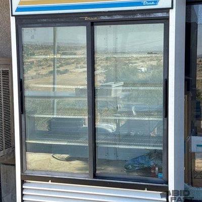 #2914 • True Rolling Refrigerator
