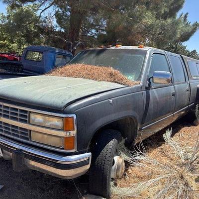 #72 • 1993 Chevrolet Silverado C3500
