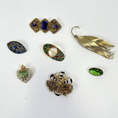 Lot #63 Vintage Brooches (Group of 7)