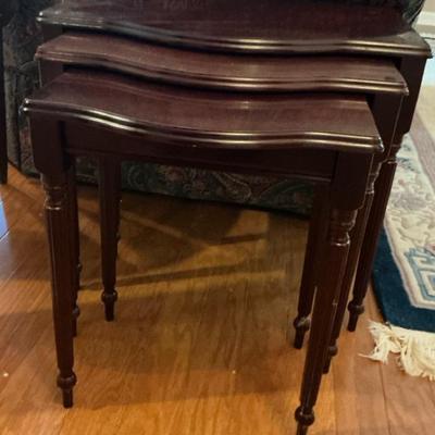 Bombay Company Set Of Three Nesting Tables 