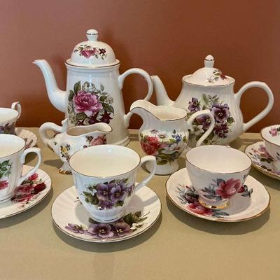 Floral Tea Cups And Tea Pot Set 