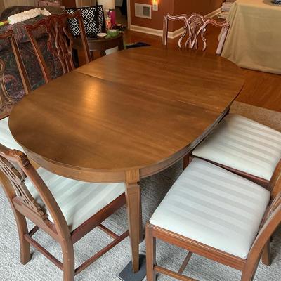 Dining Room Table With 6 Chairs 