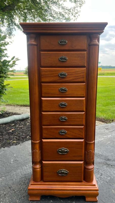 Sale Photo Thumbnail #51