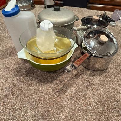 Pyrex Bowls And Pots