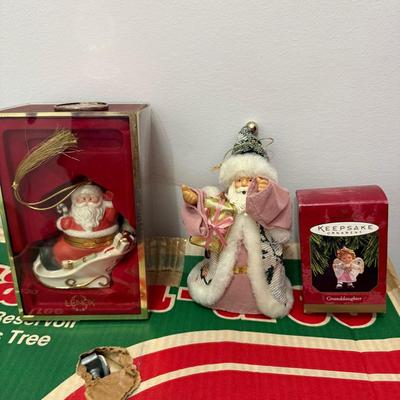 Christmas Tree Holder And Ornaments 