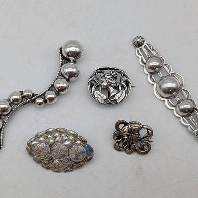 5 Silver Pins / Brooches