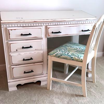 Lea Furniture Desk With Bassett Chair 