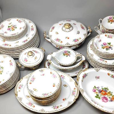 Noritake Dining Set 