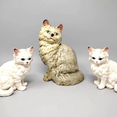 Vintage Kitty Figurines 