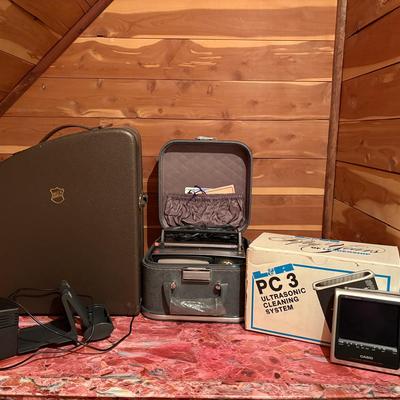 Mix Of Vintage Electronics 