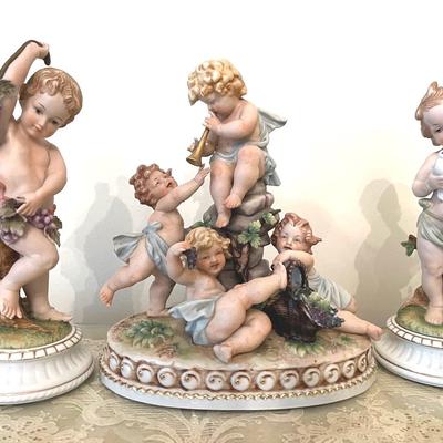 Capodimonte & Sadek cherubs Playing