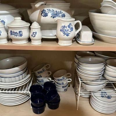 Pfaltzgraff Yorktown Blue Geschirrset (Dinnerware)