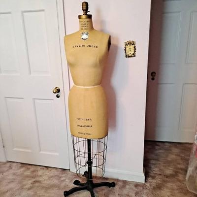 Superior Model Dress Form