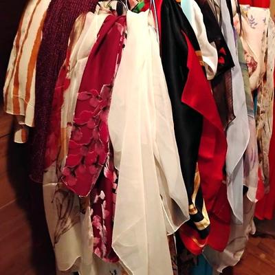 Colorful Scarf Mystery 
