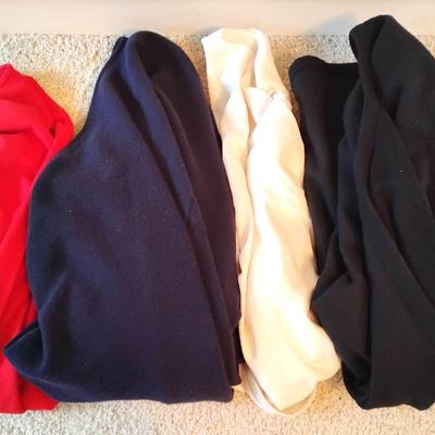 Knit Shawls Featuring 100% Cashmere 