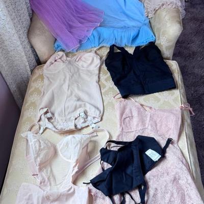 Vintage Lingerie 