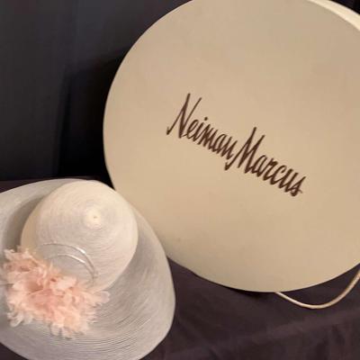 Summer Hat By Patricia Underwood New York With Neiman Marcus Hat Box