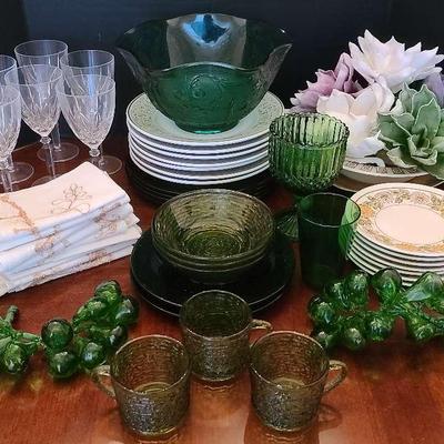 Green Dishware & Tableware 