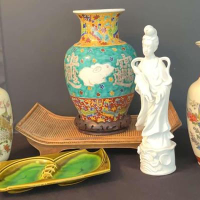 Asian Vases/Urns & Porcelain Geshia
