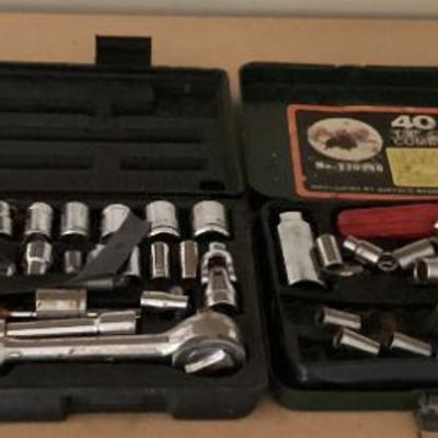 Sale Photo Thumbnail #32: 40 piece ratchet set
