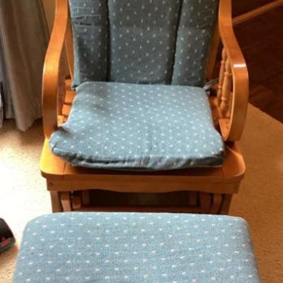 Sale Photo Thumbnail #157: Padded rocker and otoman