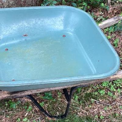 Sale Photo Thumbnail #125: Wheel barrow