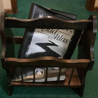 Sale Photo Thumbnail #119: Magazine rack