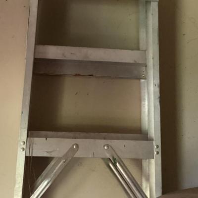 Sale Photo Thumbnail #31: Metal 2 step ladder