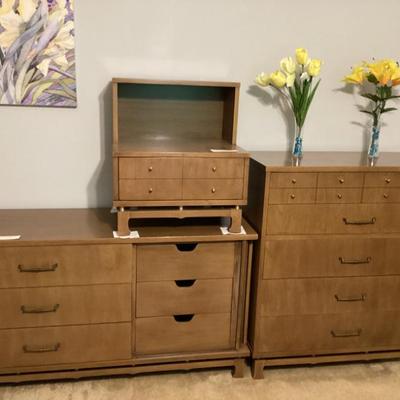 Mid century modern bedroom suit sliding door open