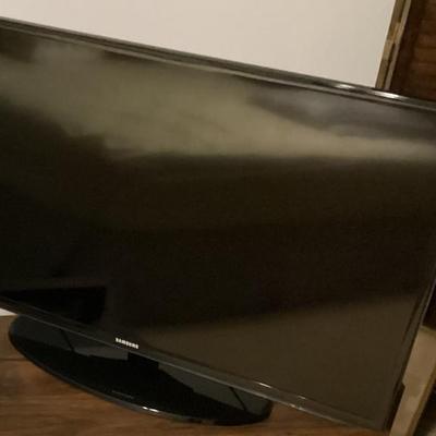 Sale Photo Thumbnail #47: Samsung tv