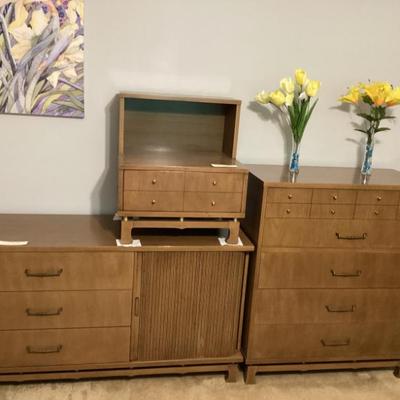 Mid century modern bedroom suit sliding door closed