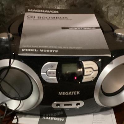 Sale Photo Thumbnail #45: Magnavaux boombox