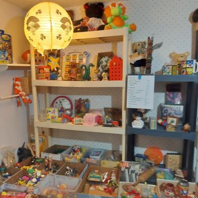 Sale Photo Thumbnail #126