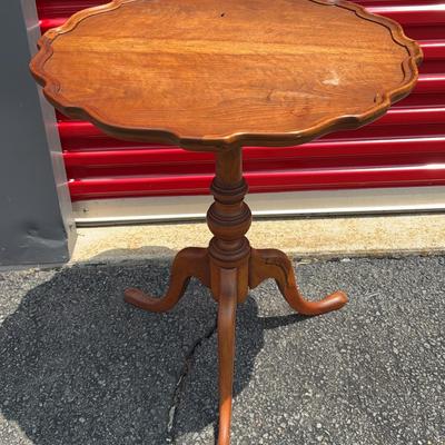 Vintage Wooden Piecrest Side Table