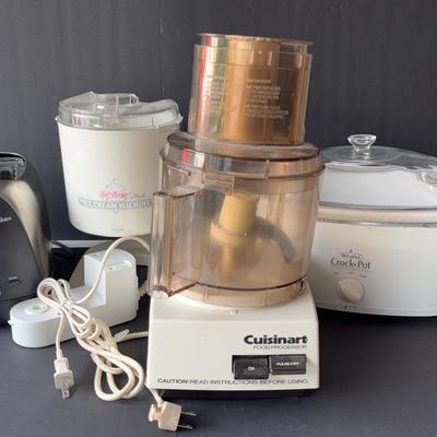 Assortment of Kitchen Appliances