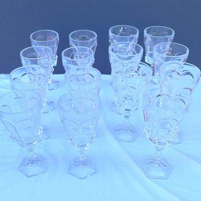 Set of 13 Glasses in 2 Sizes