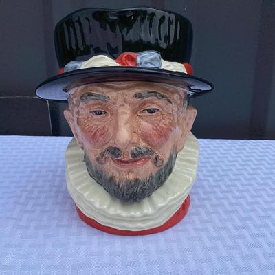 Royal Dalton Beefeater Mug