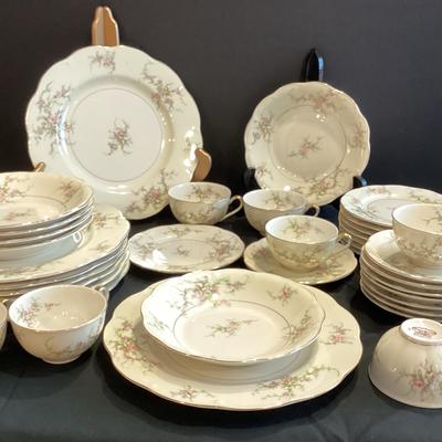 Theodore Haviland “Rosalinde” China Service for 8