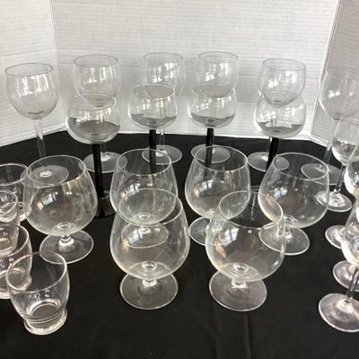 Large Collection Of Bar Glasses  (24)
