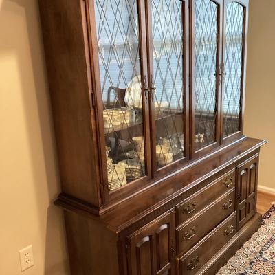 Mason’s Furniture Wonderland Ethan Allen China Cabinet 